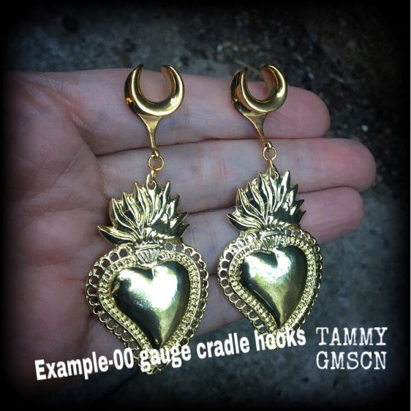 DIY Gold cradle hooks for stretched ears Fashion