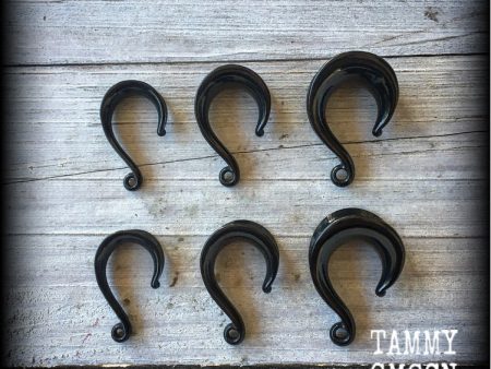 DIY Black saddle hooks for stretched lobes Hot on Sale